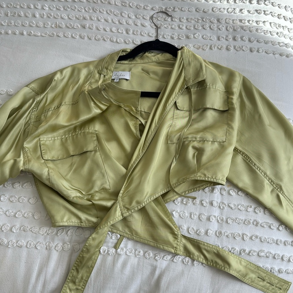 Gorgeous green blouse